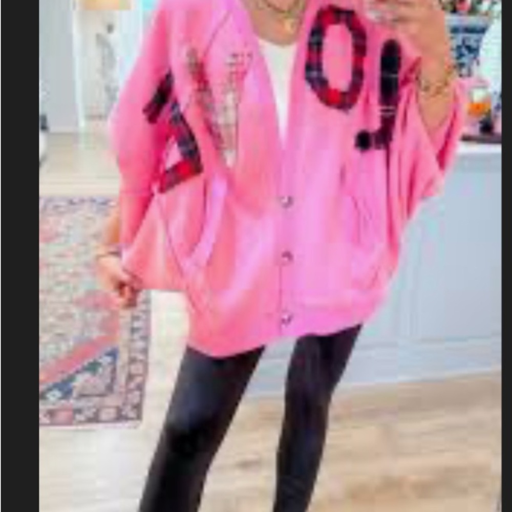 Boutique cardigan LOVE 💕